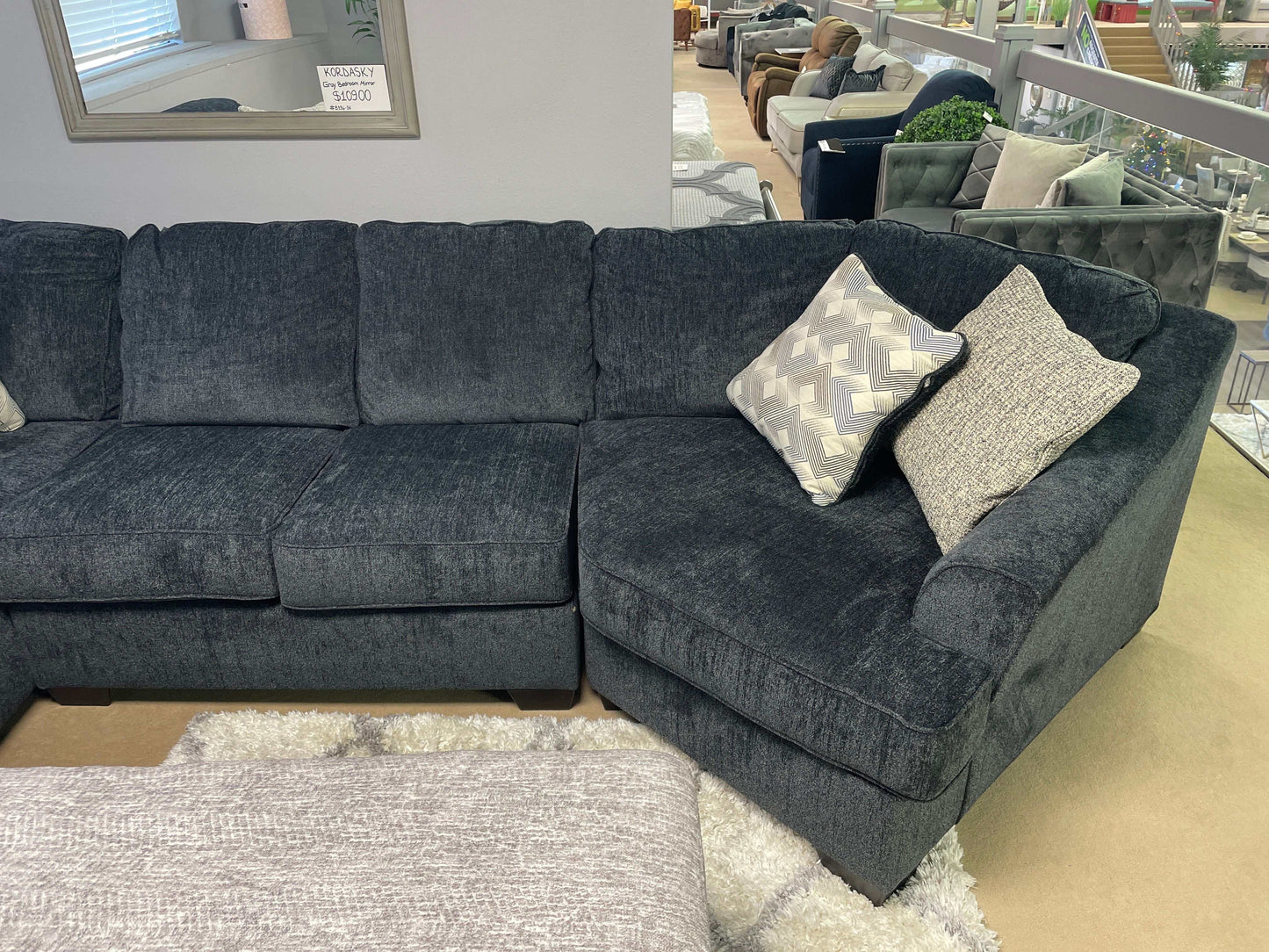 Eltmann Slate 4pc Sectional Sofa w/ RAF Cuddler