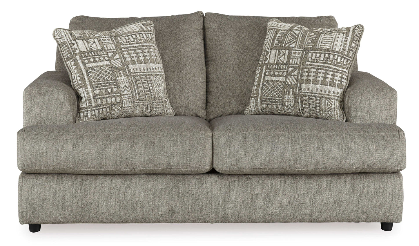 Soletren Ash Loveseat