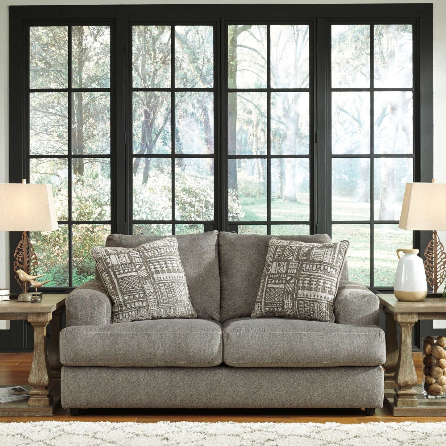 Soletren Ash Loveseat