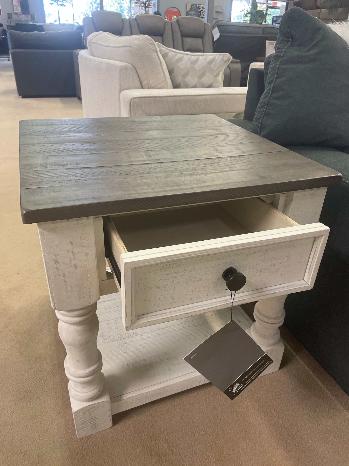 Havalance White/Gray End Table