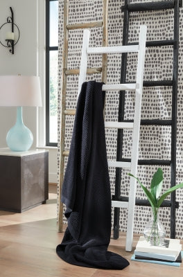 Gayelery Black Throw - Ornate Home