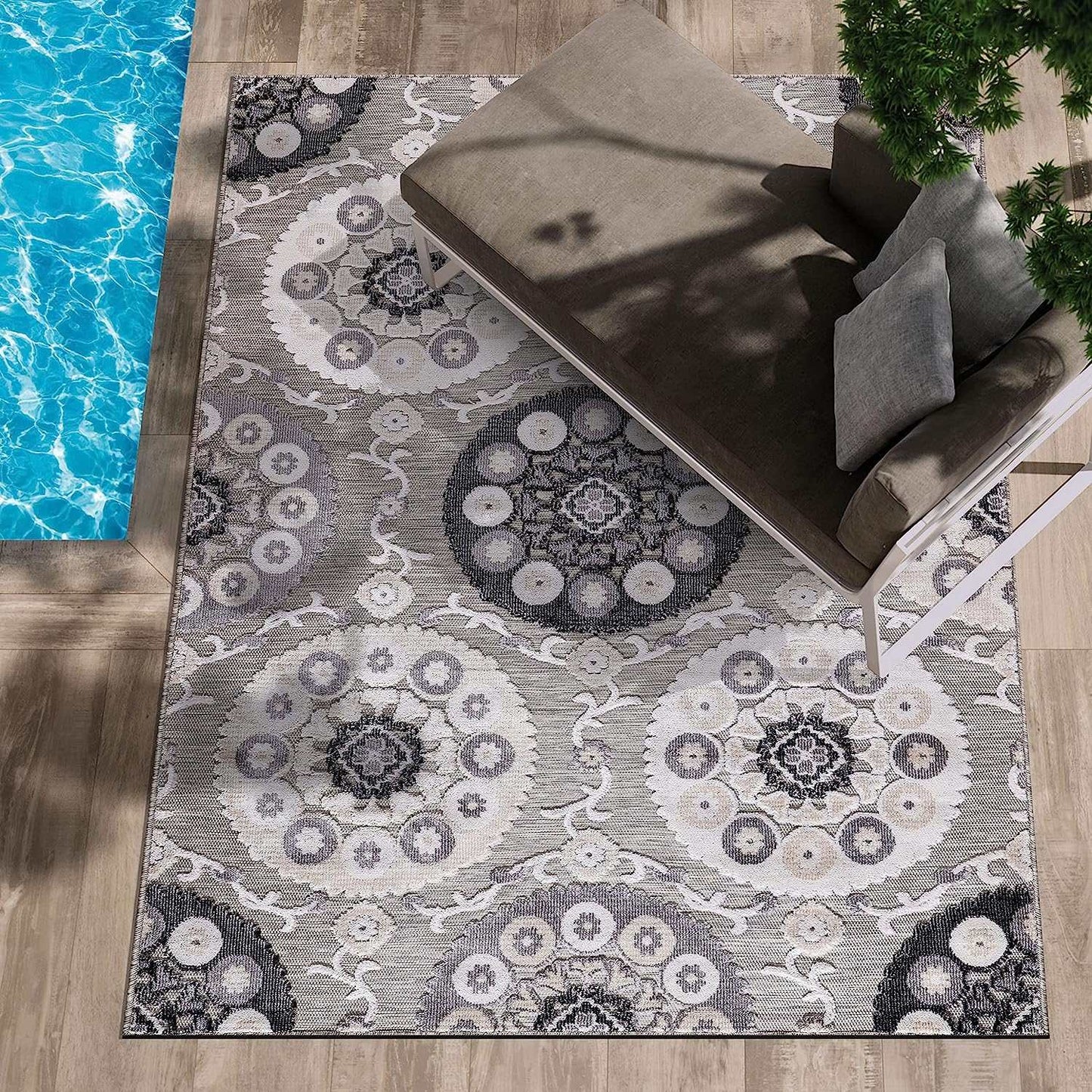 Spring Gray Bohemian Medallion Floral Non-Shedding Indoor/Outdoor Area Rugs - Ornate Home