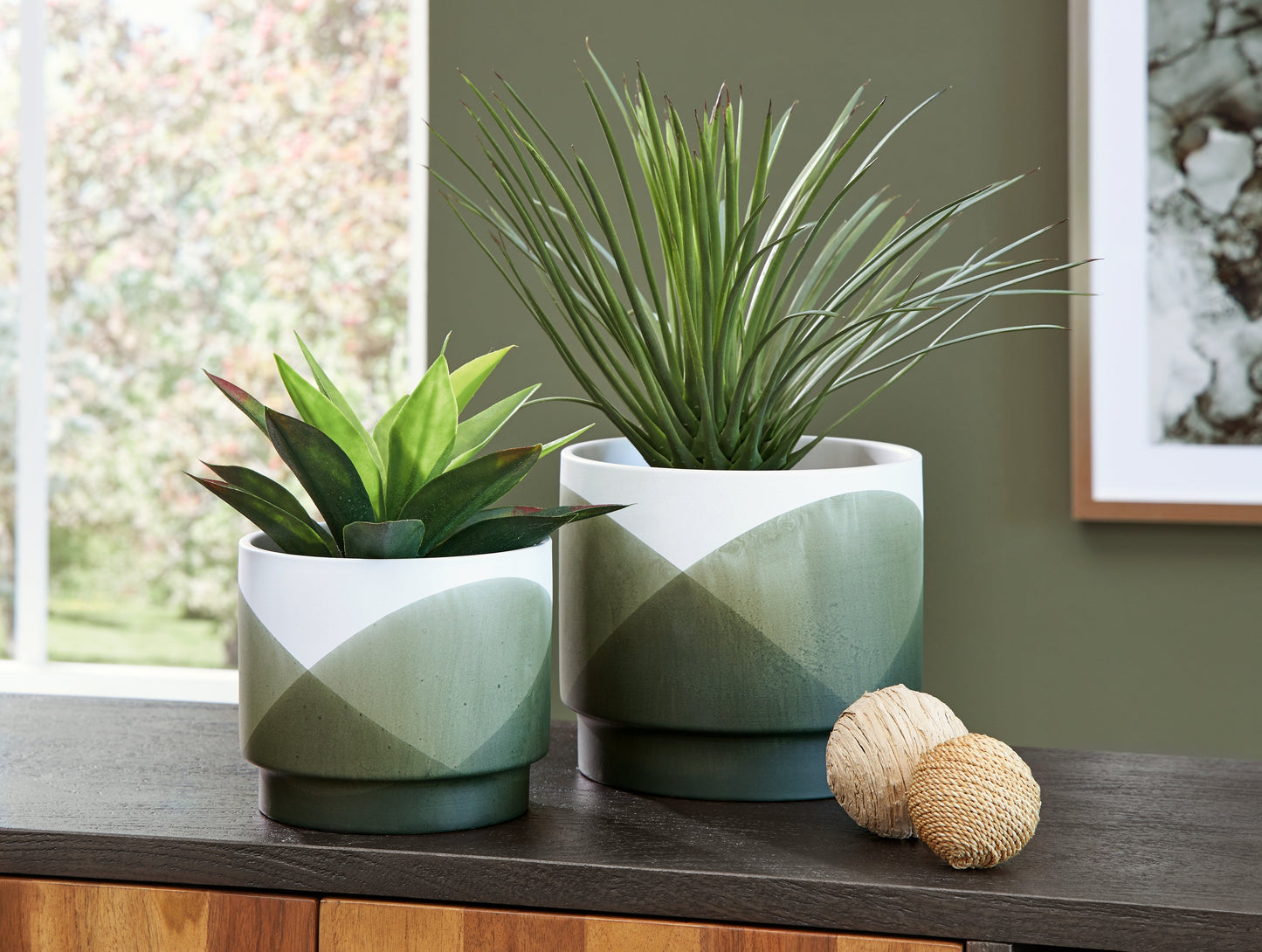 Ardenridge Green/White Planter (Set of 2)