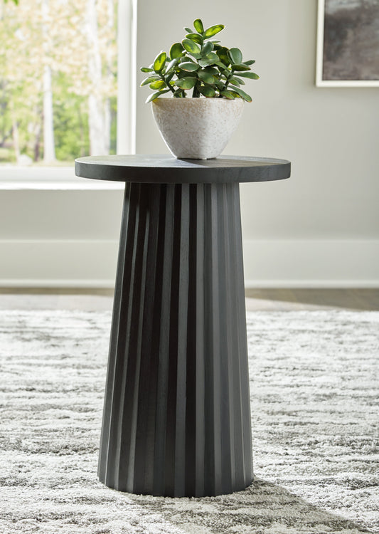 Ceilby Black Accent Table