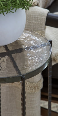 Newgoren Clear/Black Accent Table - Ornate Home