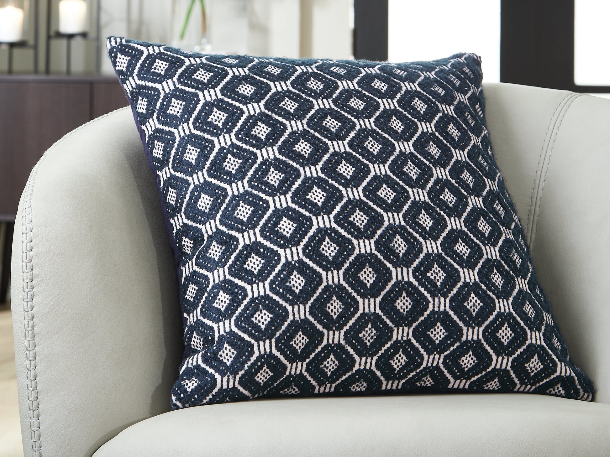 Abra Black/Ivory Pillow (Set of 4)- Viva Furn