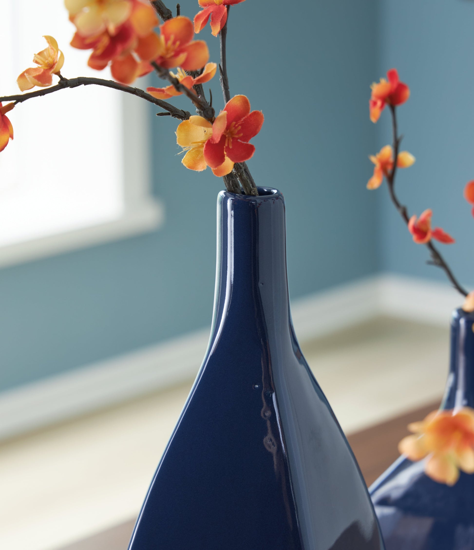 Abtinson Navy Vase 16"- Viva Furn