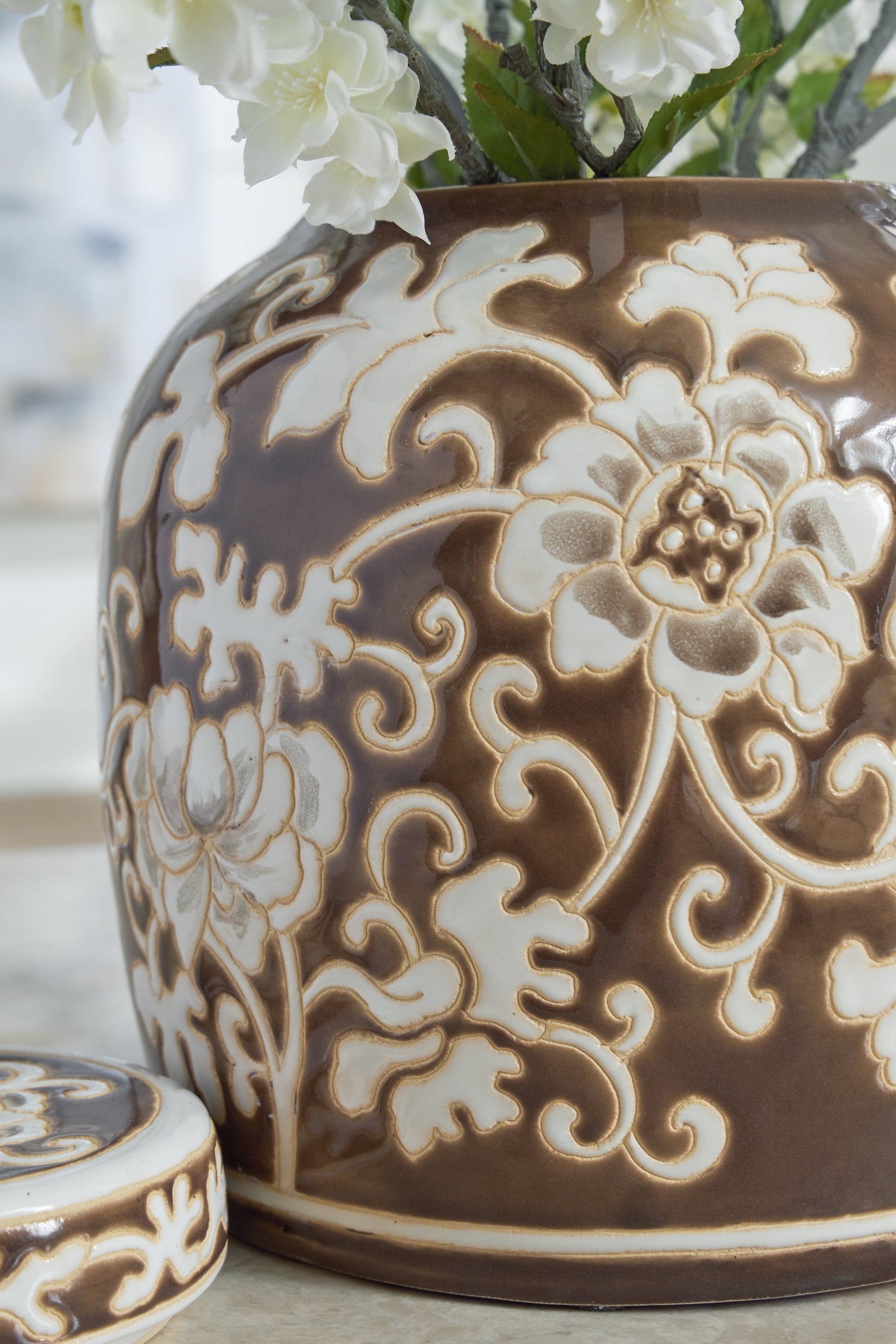 Adalham Brown/Cream Jar- Viva Furn