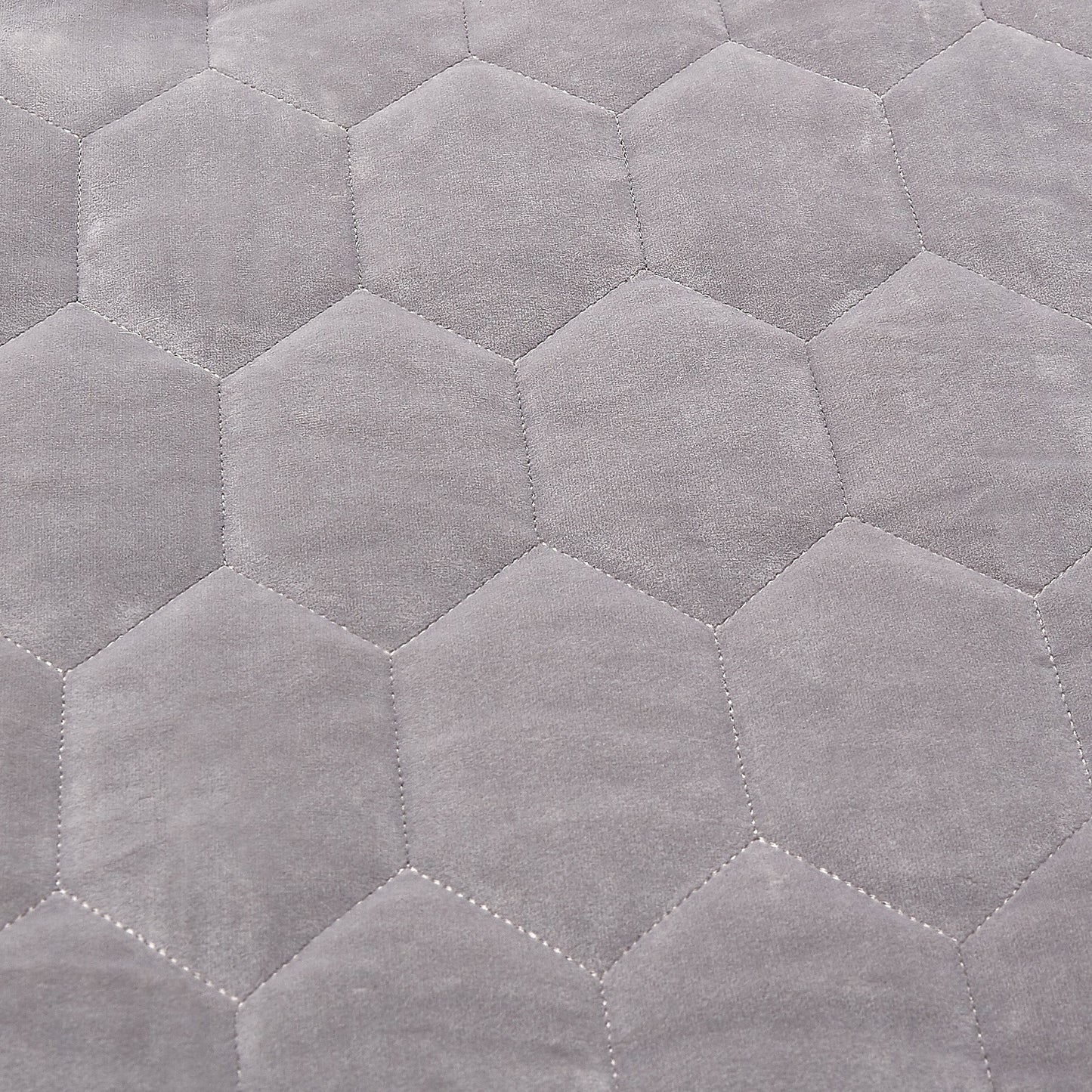 Affluent Dove Quilt Set - Ornate Home
