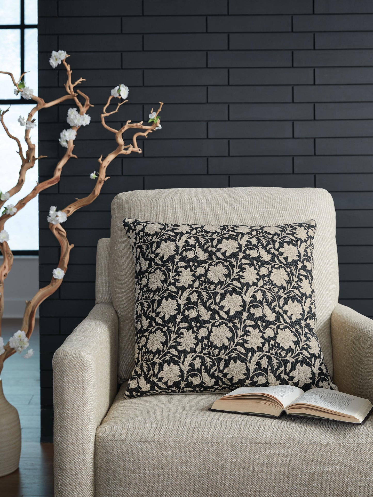 Alanderson Black/Ivory Pillow- Viva Furn