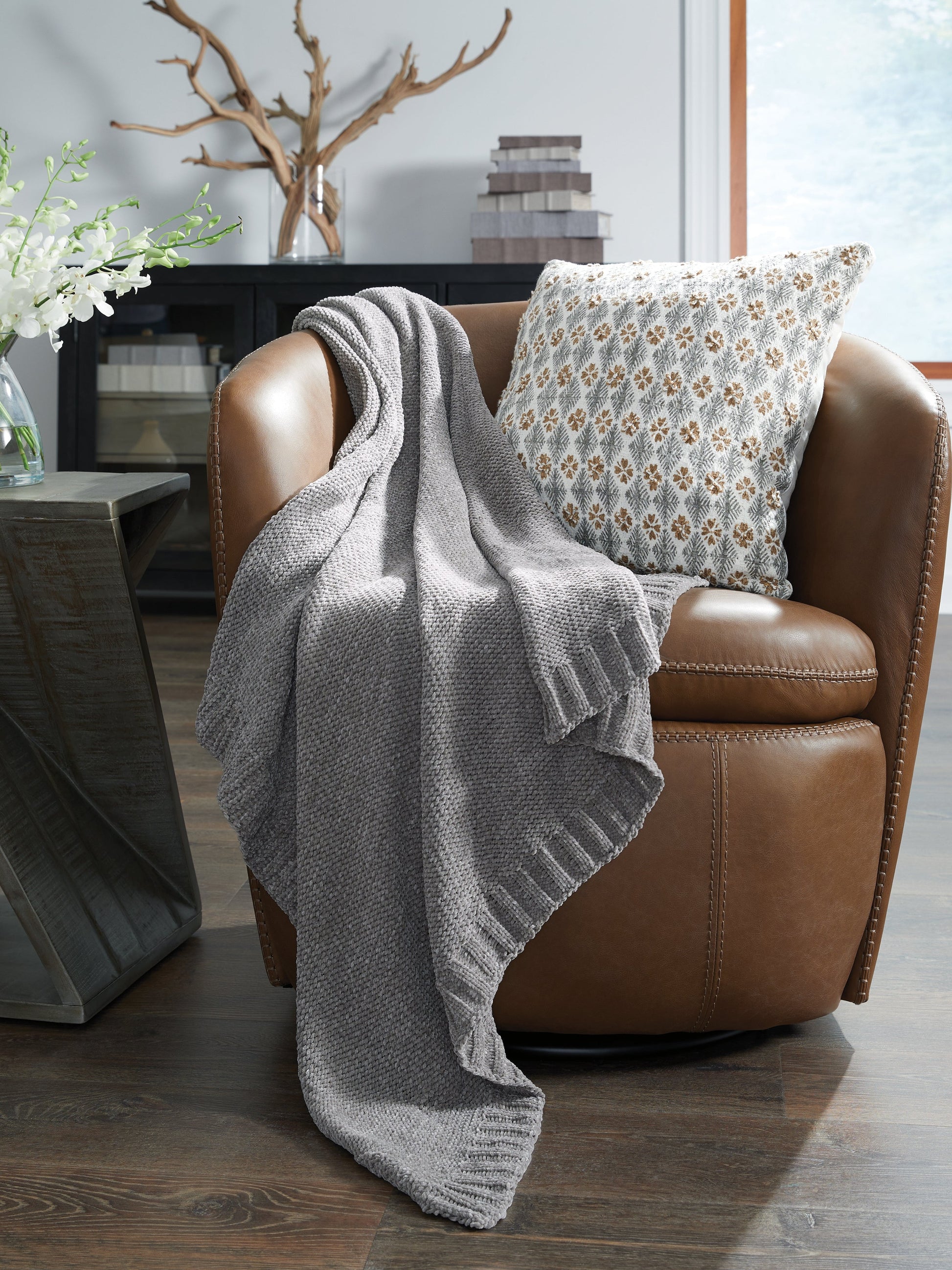 Anawood Gray Throw- Viva Furn