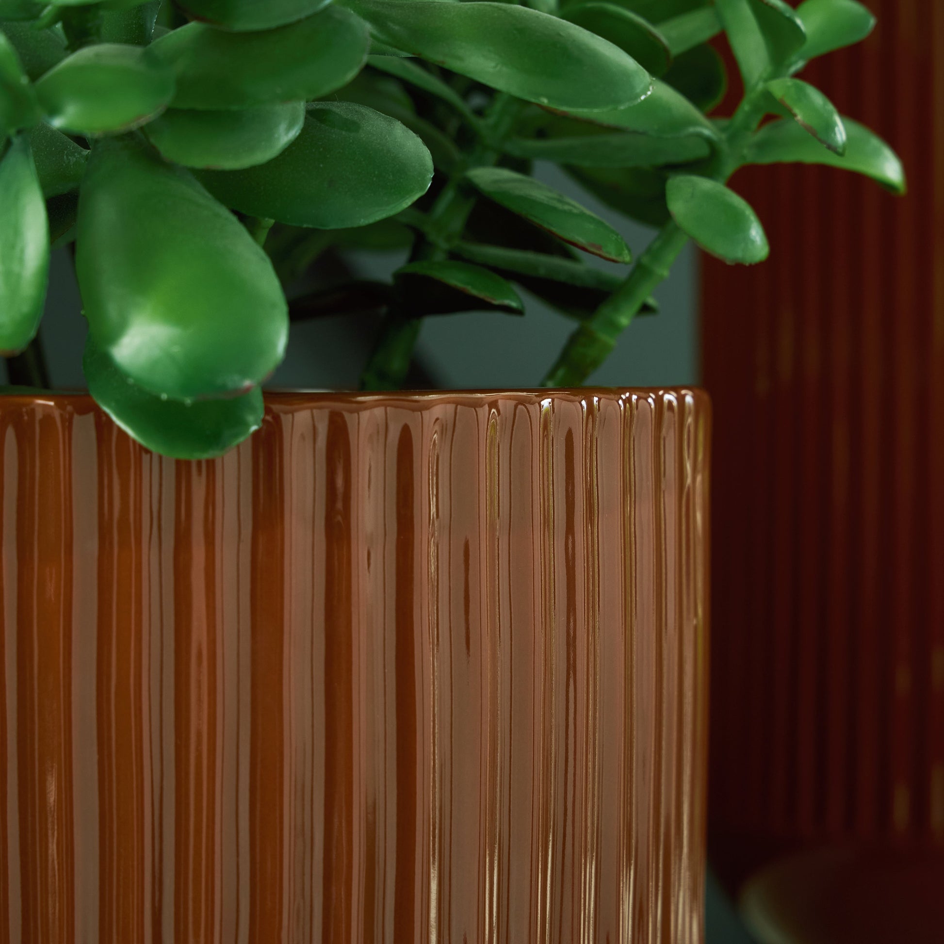 Avalyah Burnt Umber Short Vase- Viva Furn