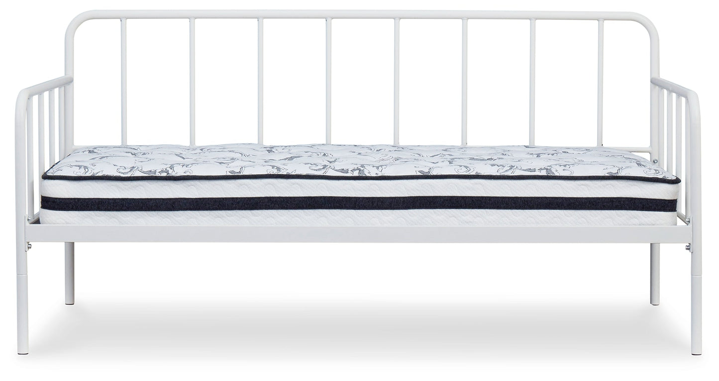 Trentlore White Twin Metal Day Bed with Platform