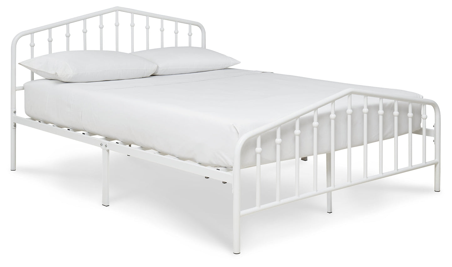 Trentlore White Queen Metal Bed