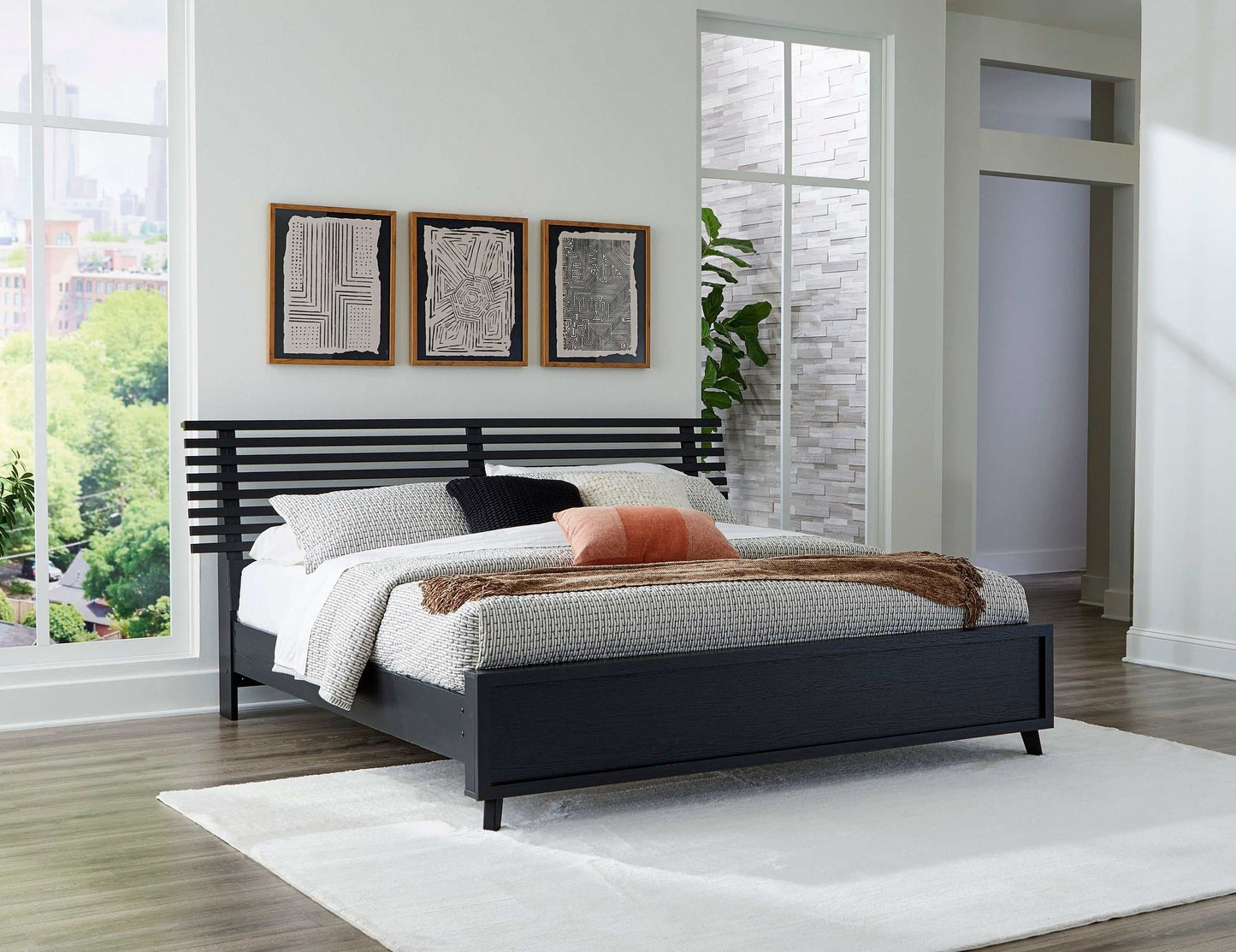 Danziar Black King Slat Panel Bed