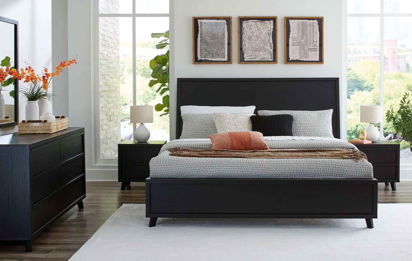 Danziar Black Queen Panel Bed