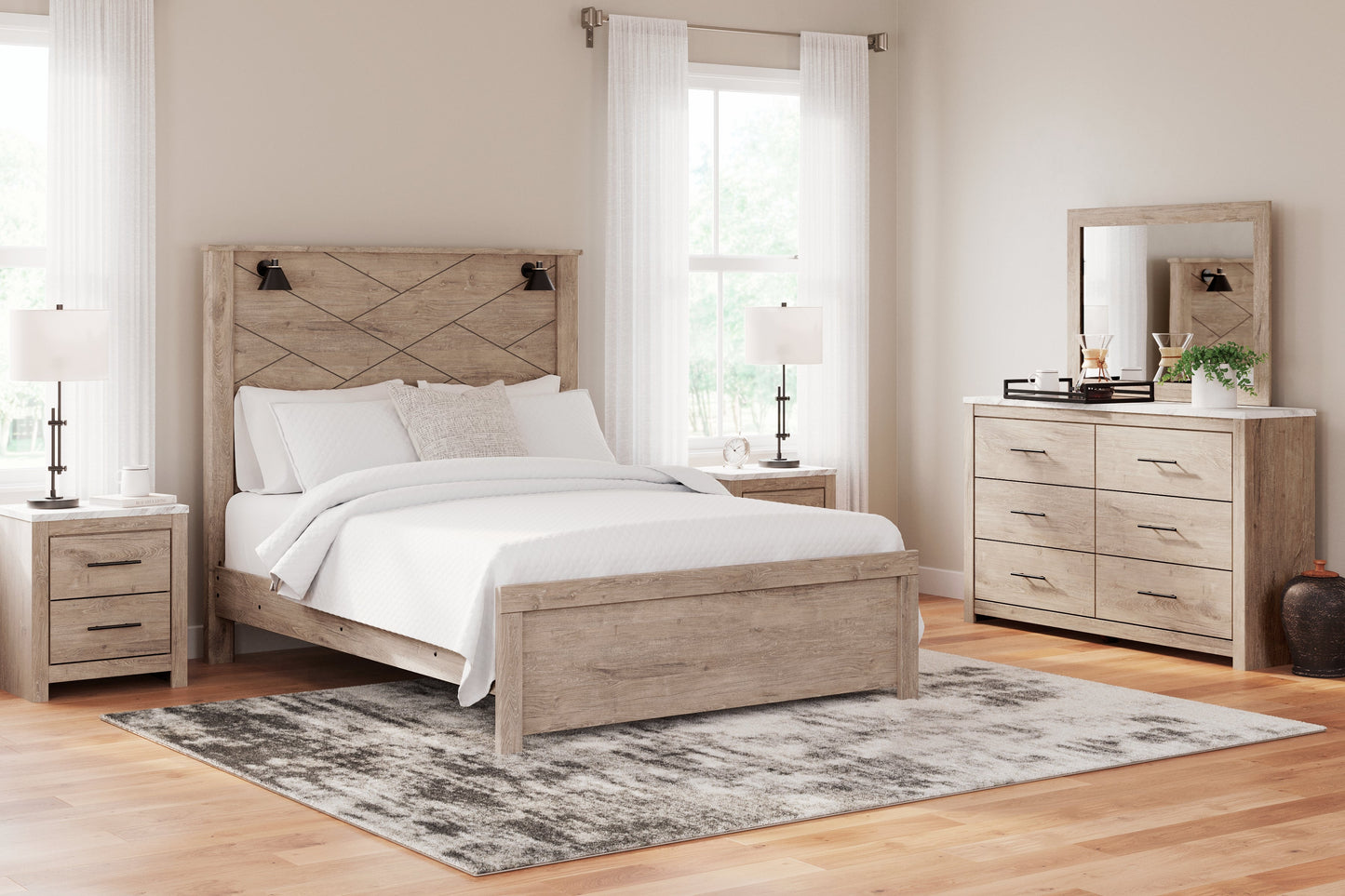 Senniberg Queen Panel Bedroom Set with Dresser and Mirror