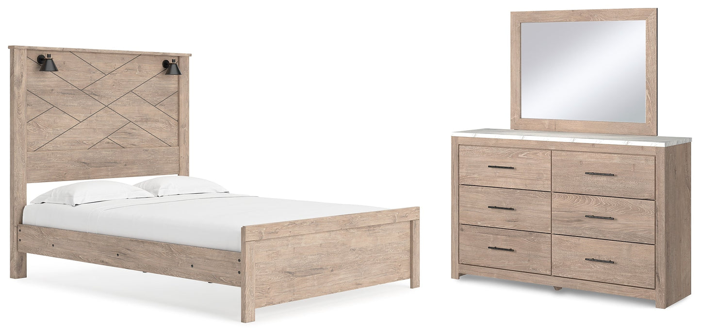 Senniberg Queen Panel Bedroom Set with Dresser and Mirror