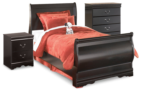 Huey Vineyard Black Twin Sleigh Bedroom Set with Chest of Drawers and Nightstand