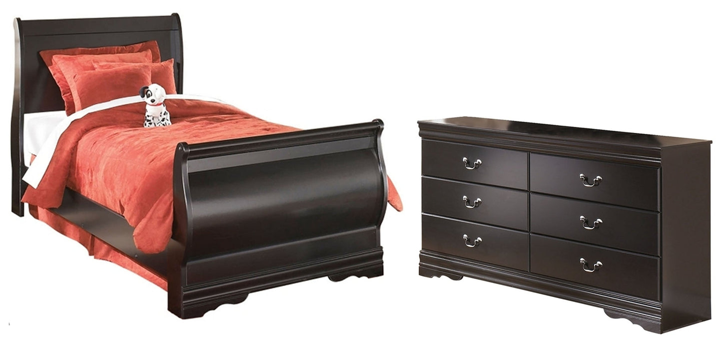 Huey Vineyard Twin Sleight Bedroom Set with Dresser