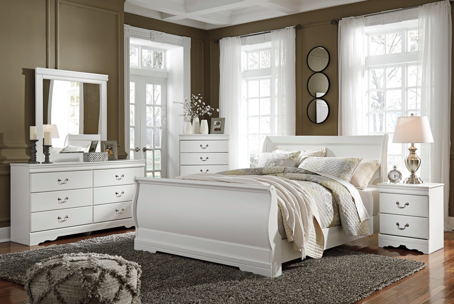 Anarasia Queen Sleigh Bedroom Set with Dresser and Mirror