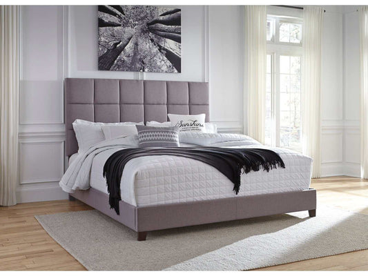 Dolante King Upholstered Bed