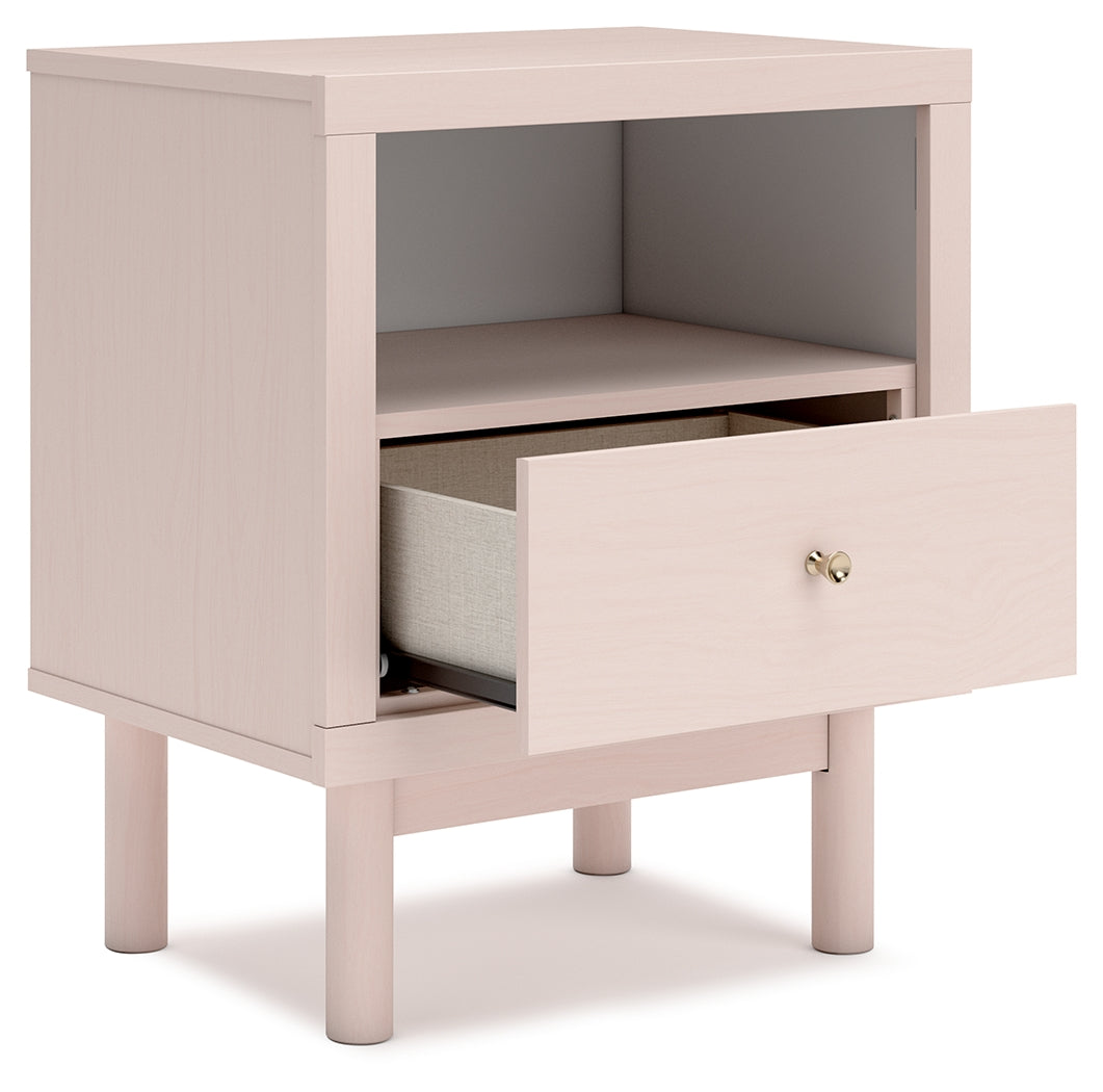 Wistenpine Blush Nightstand