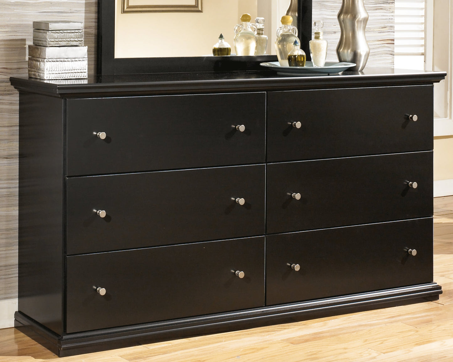 Maribel Black King/Cal King Panel Headboard, Dresser, Mirror and 2 Nightstands