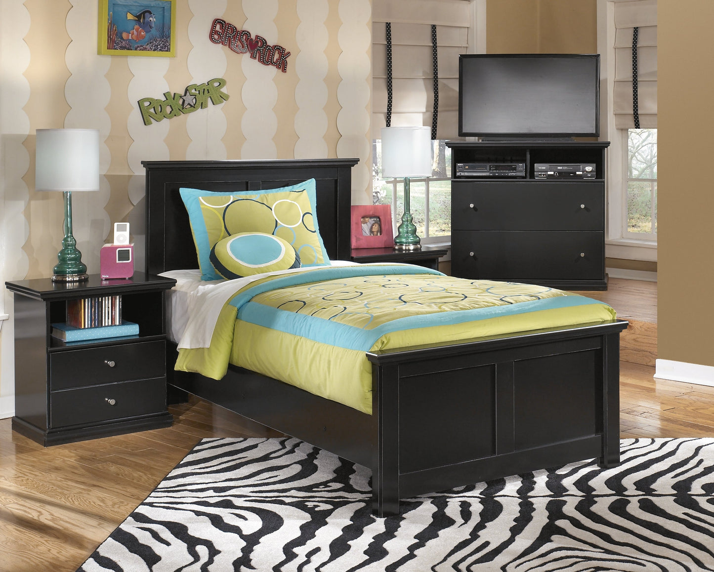 Maribel Black Twin Panel Bedroom Set with Nightstand