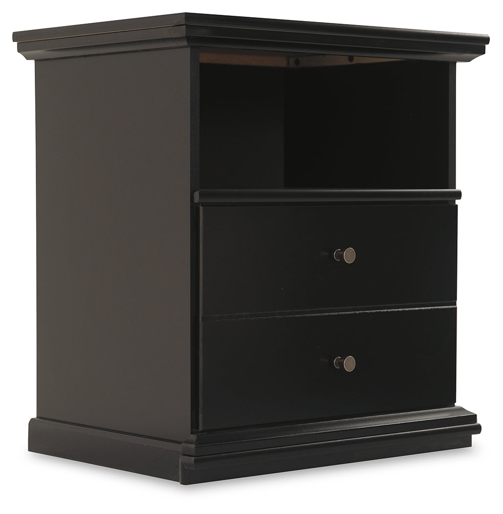 Maribel Black Queen Panel Bedroom Set with Dresser, Mirror, Chest and 2 Nightstands