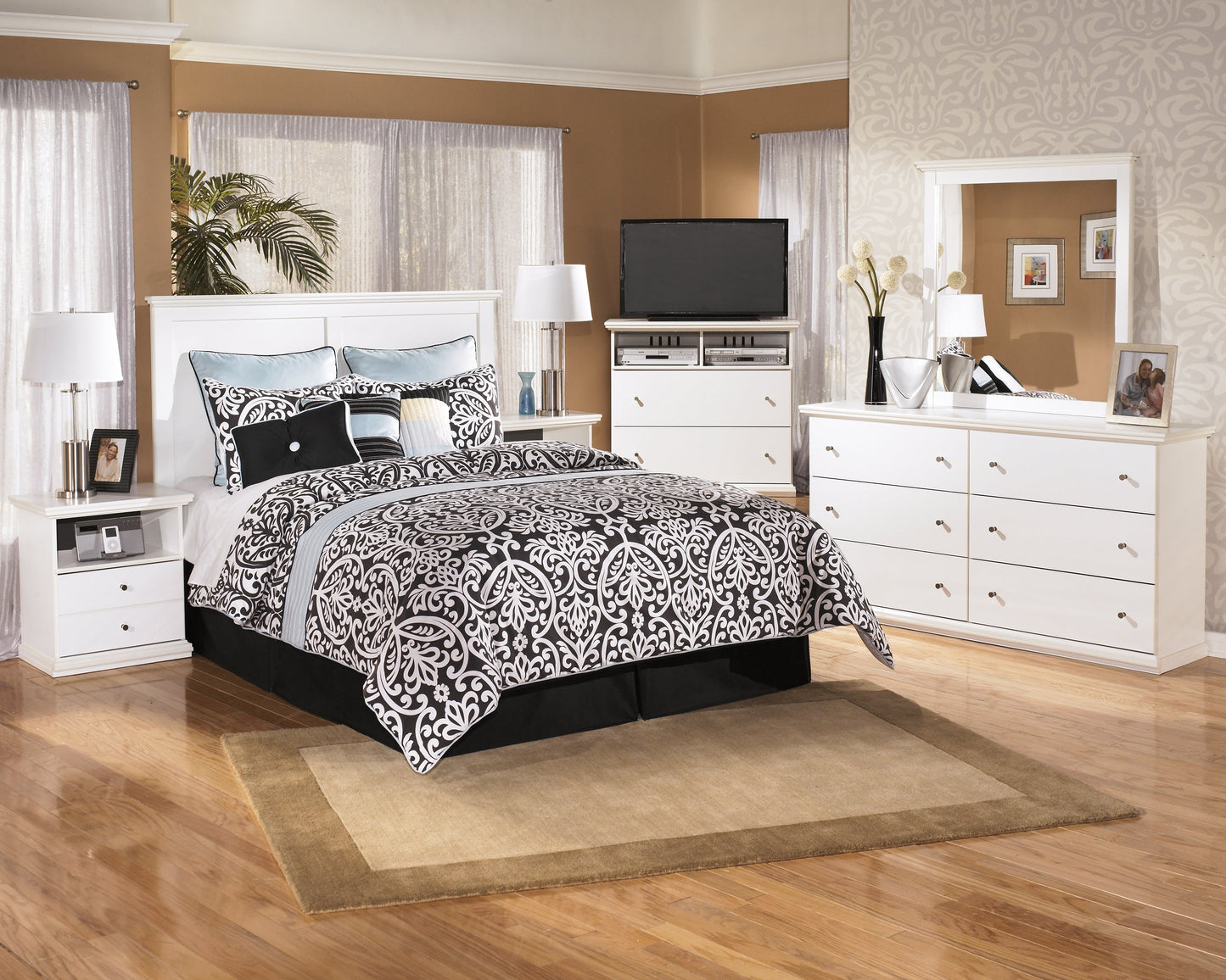 Bostwick Shoals White Queen Panel Headboard