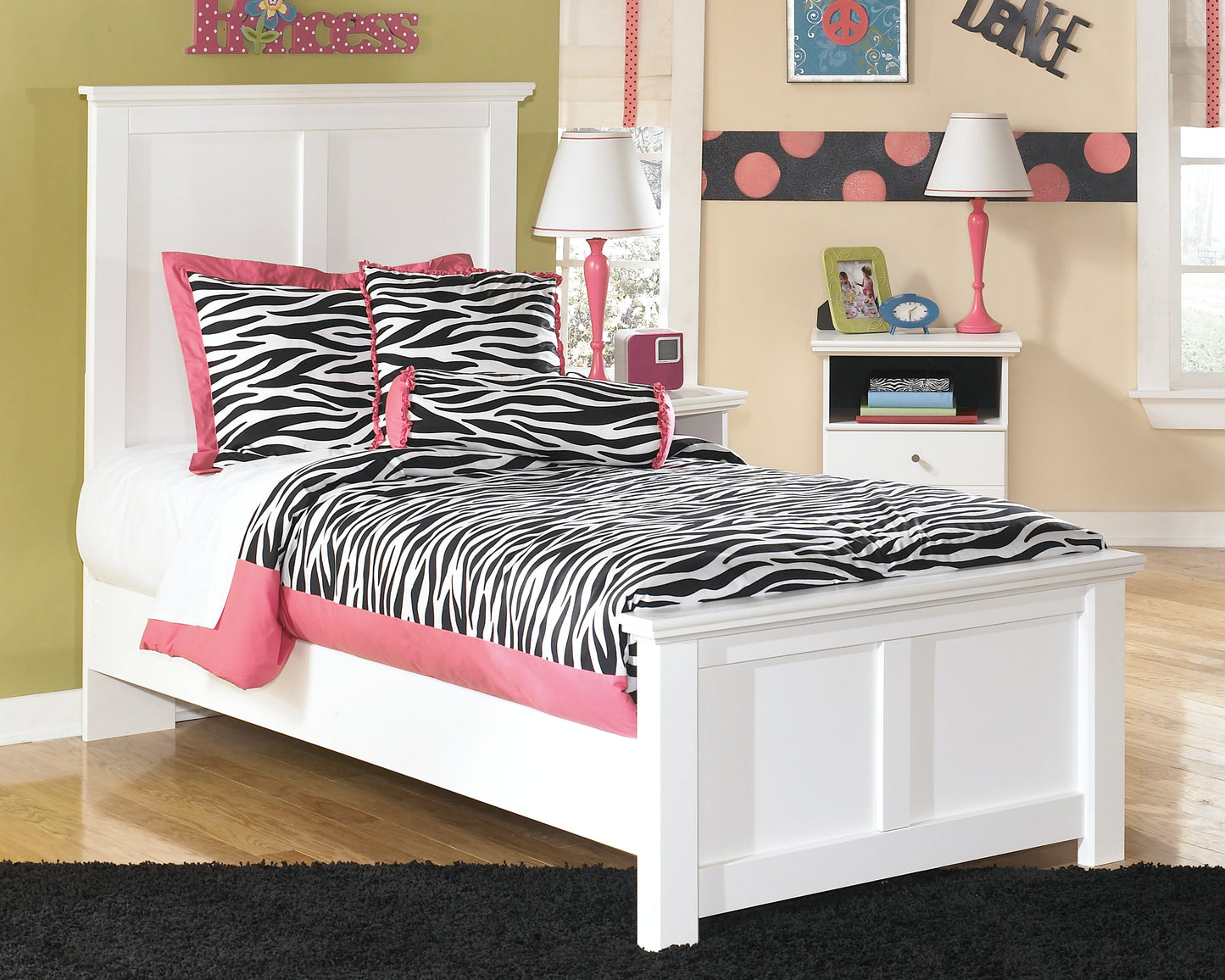 Bostwick Shoals Twin Panel Bedroom Set with Dresser and Mirror