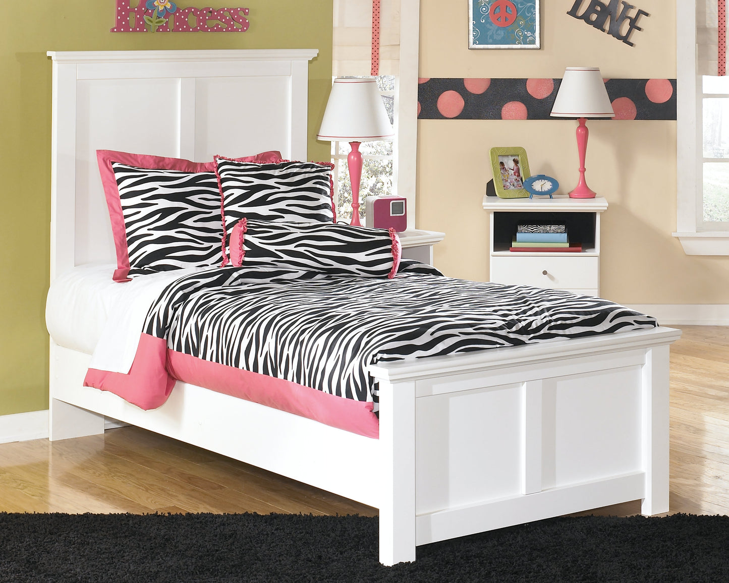 Bostwick Shoals White Twin Panel Bedroom Set with Chest and Nightstand