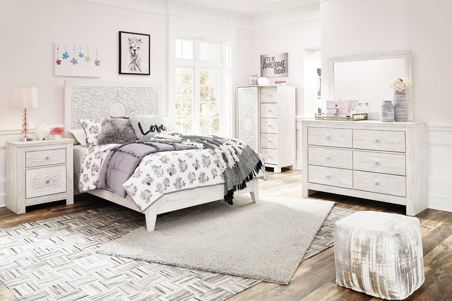 Paxberry Whitewash Full Panel Bedroom Set with Dresser, Mirror and Chest