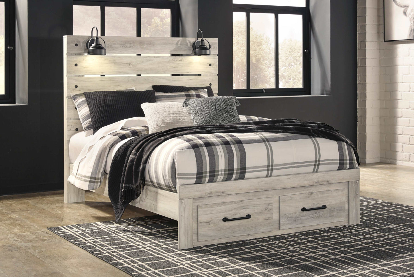 Cambeck Whitewash Queen Panel Bed w/ 2 FB Storage Drawers
