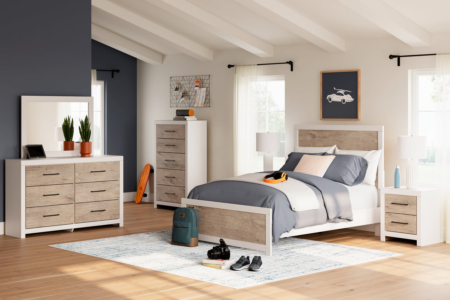 Charbitt Two-tone Full Panel Bed