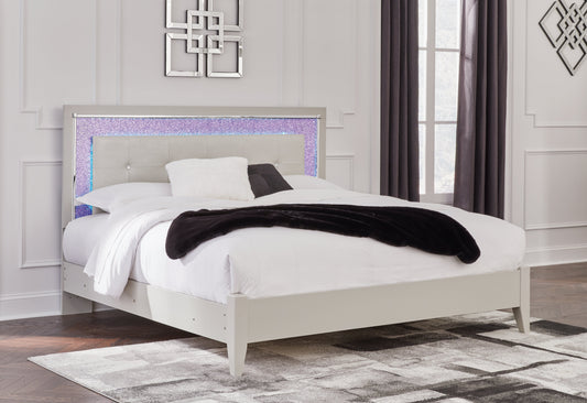 Zyniden Silver King Upholstered Panel Bed