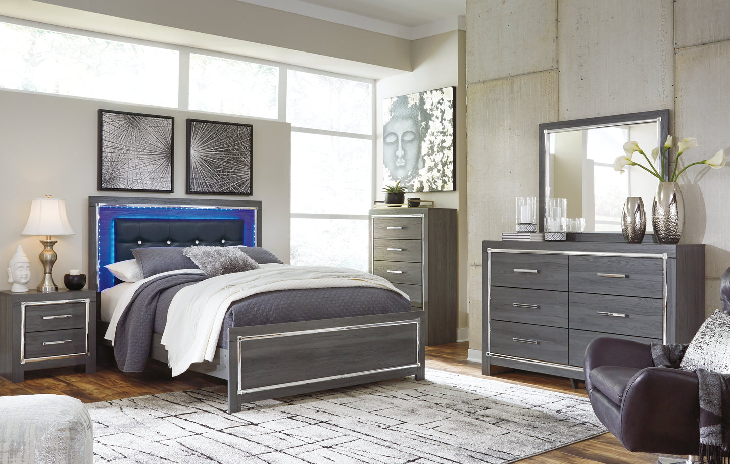 Lodanna Gray Queen Panel Bedroom Set with Dresser, Mirror, Chest and Nightstand