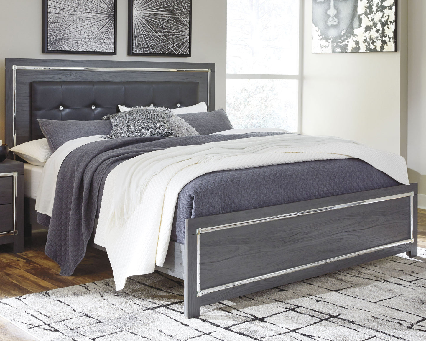 Lodanna Gray King Upholstered Panel Bedroom Set with Dresser, Mirror and Nightstand