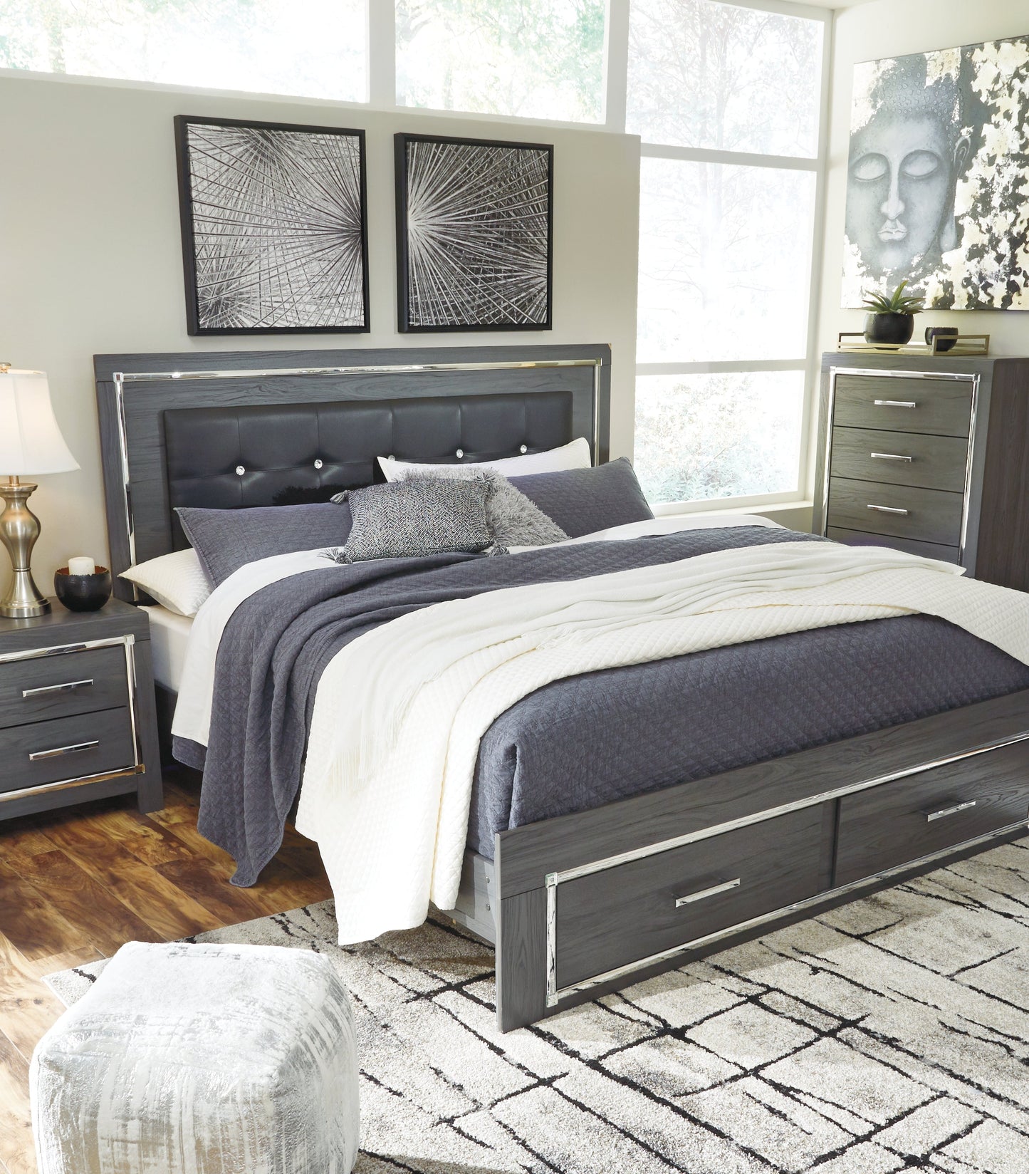 Lodanna Gray King Panel Storage Bedroom Set with Mirrored Dresser and Nightstand