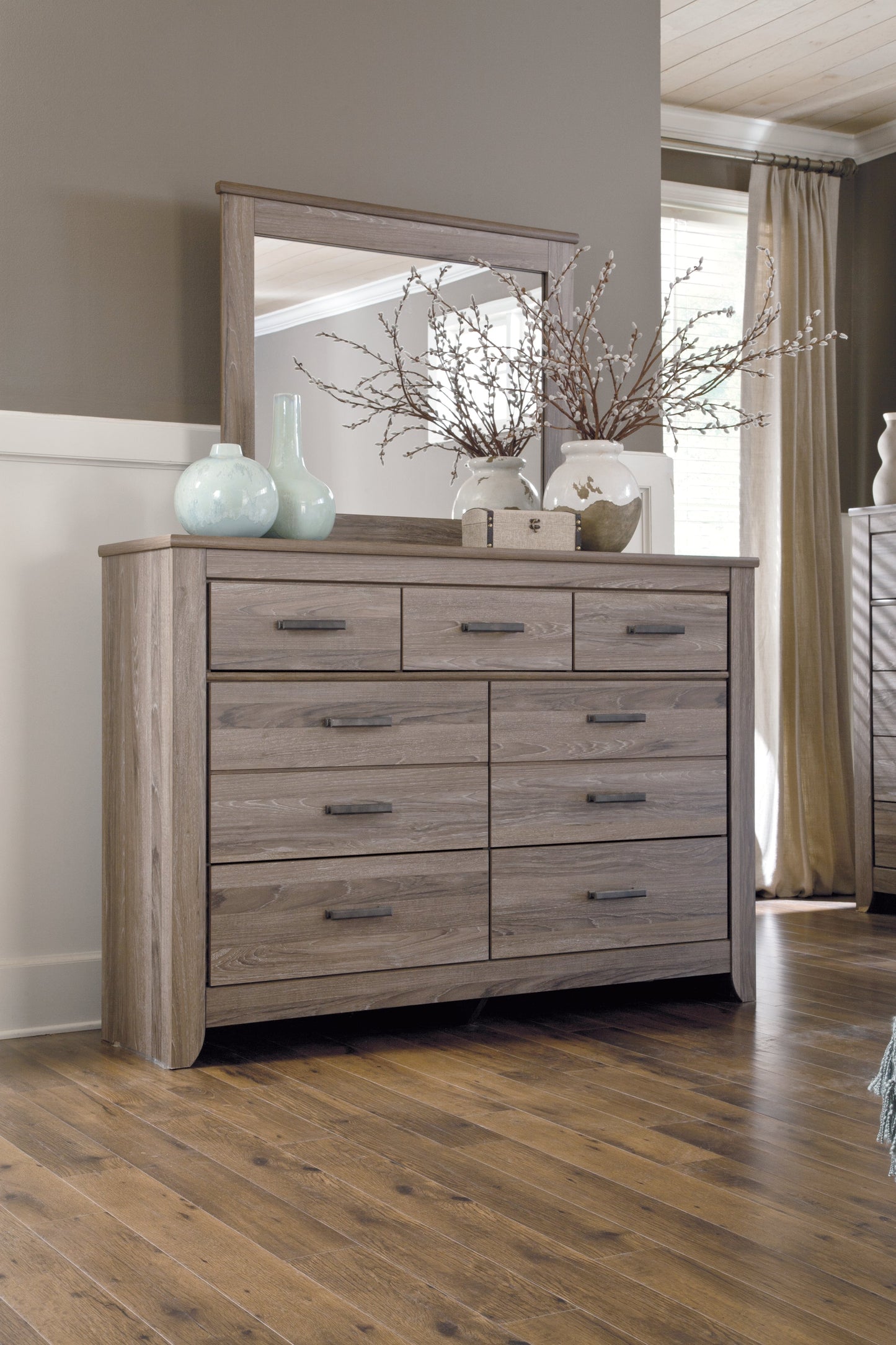 Zelen King Panel Bedroom Set with Dresser and Mirror