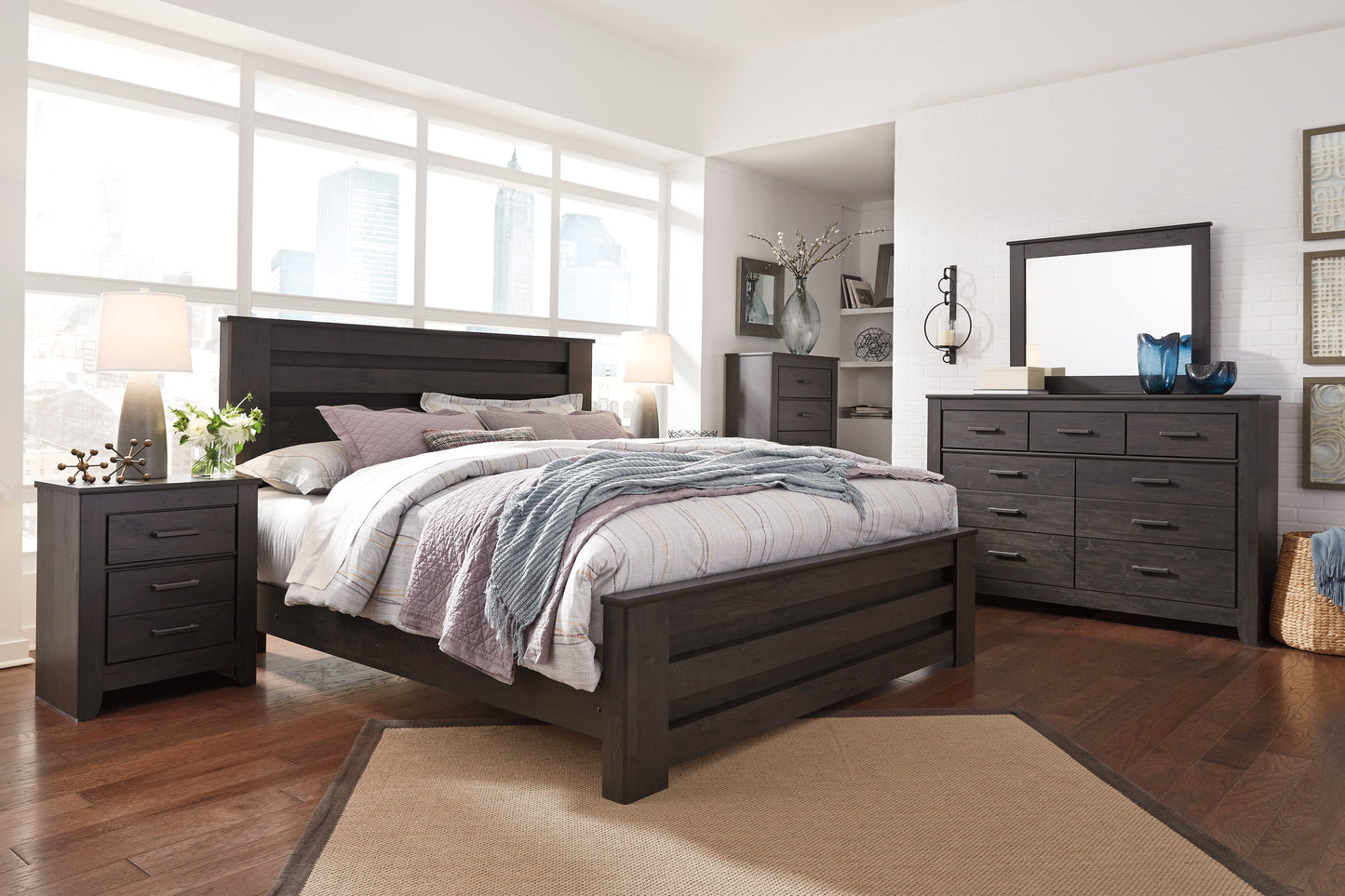 Brinxton King Panel Bedroom Set with Dresser and Mirror