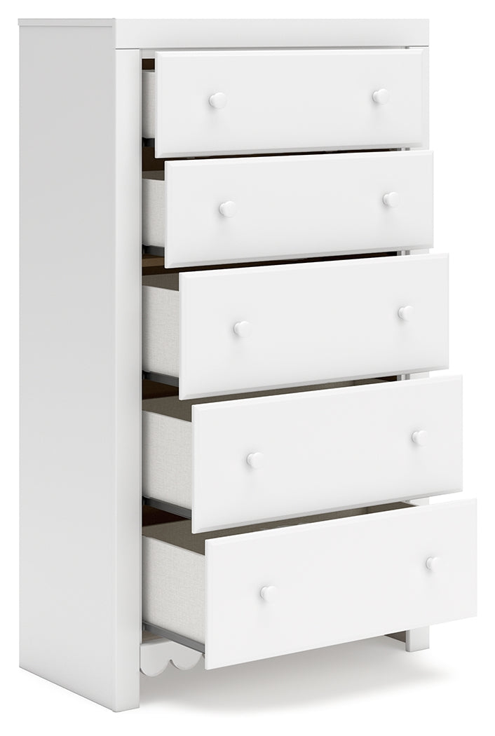 Mollviney White Chest of Drawers