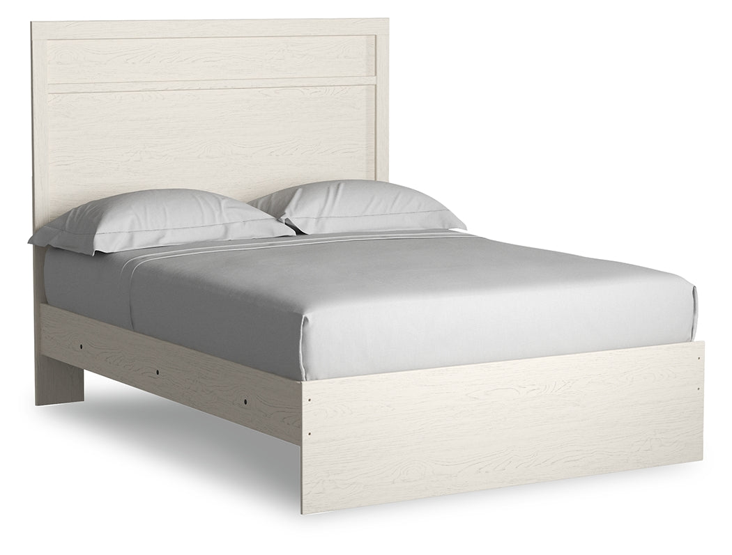 Stelsie White Full Panel Bedroom Set with Dresser, Mirror and Nightstand