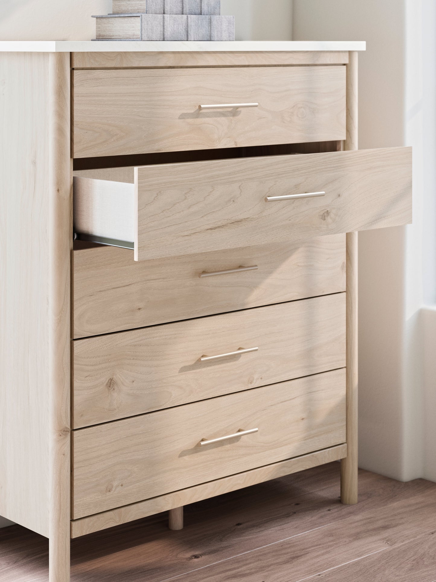 Cadmori Two-tone Chest of Drawers