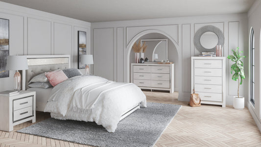 Altyra Queen Panel Bedroom Set with Dresser and Mirror