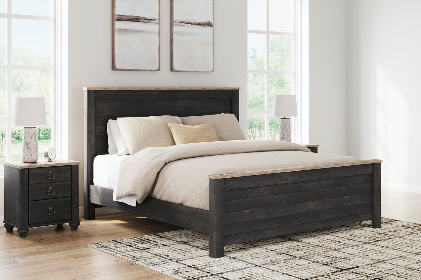 Nanforth Two-tone King Panel Bed