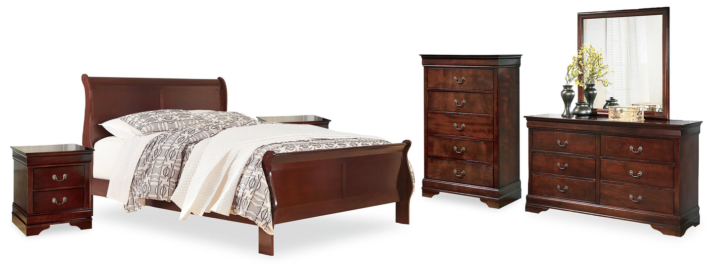 Alisdair Reddish Brown King Sleigh Bedroom Set with Dresser, Mirror, Chest and 2 Nightstands