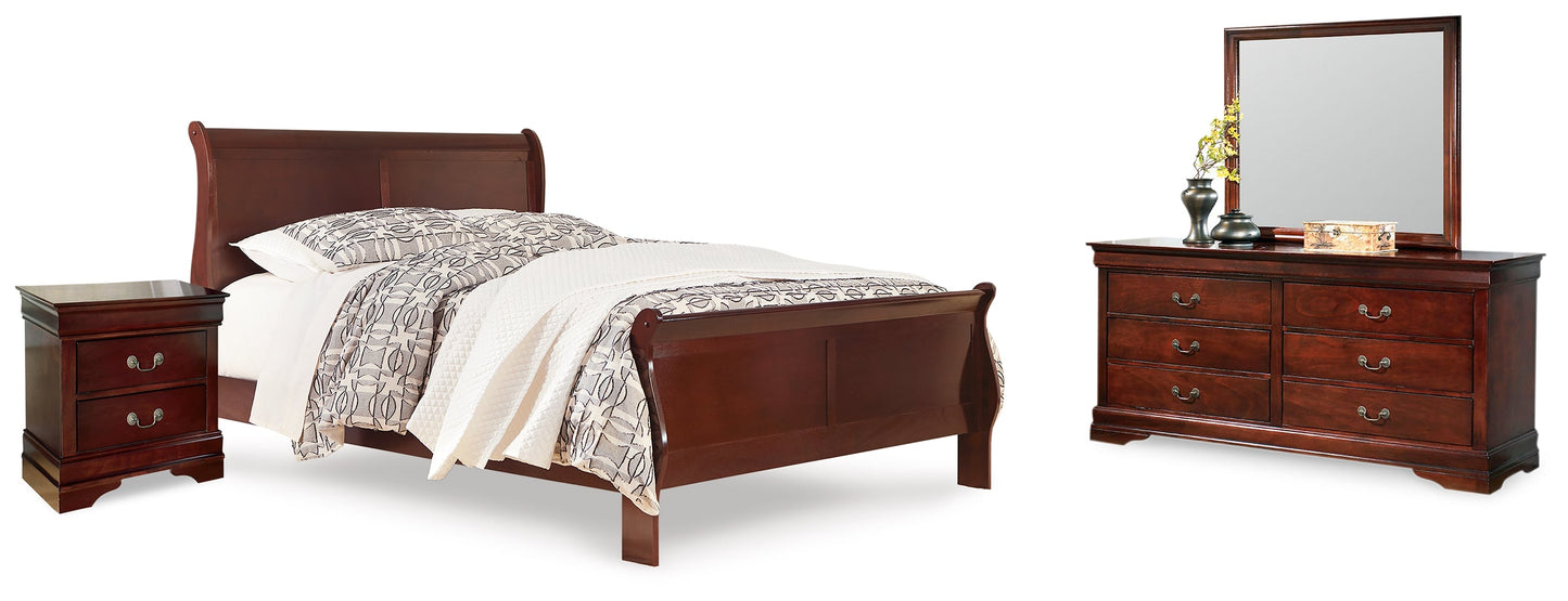 Alisdair Reddish Brown King Sleigh Bedroom Set with Dresser, Mirror and Nightstand