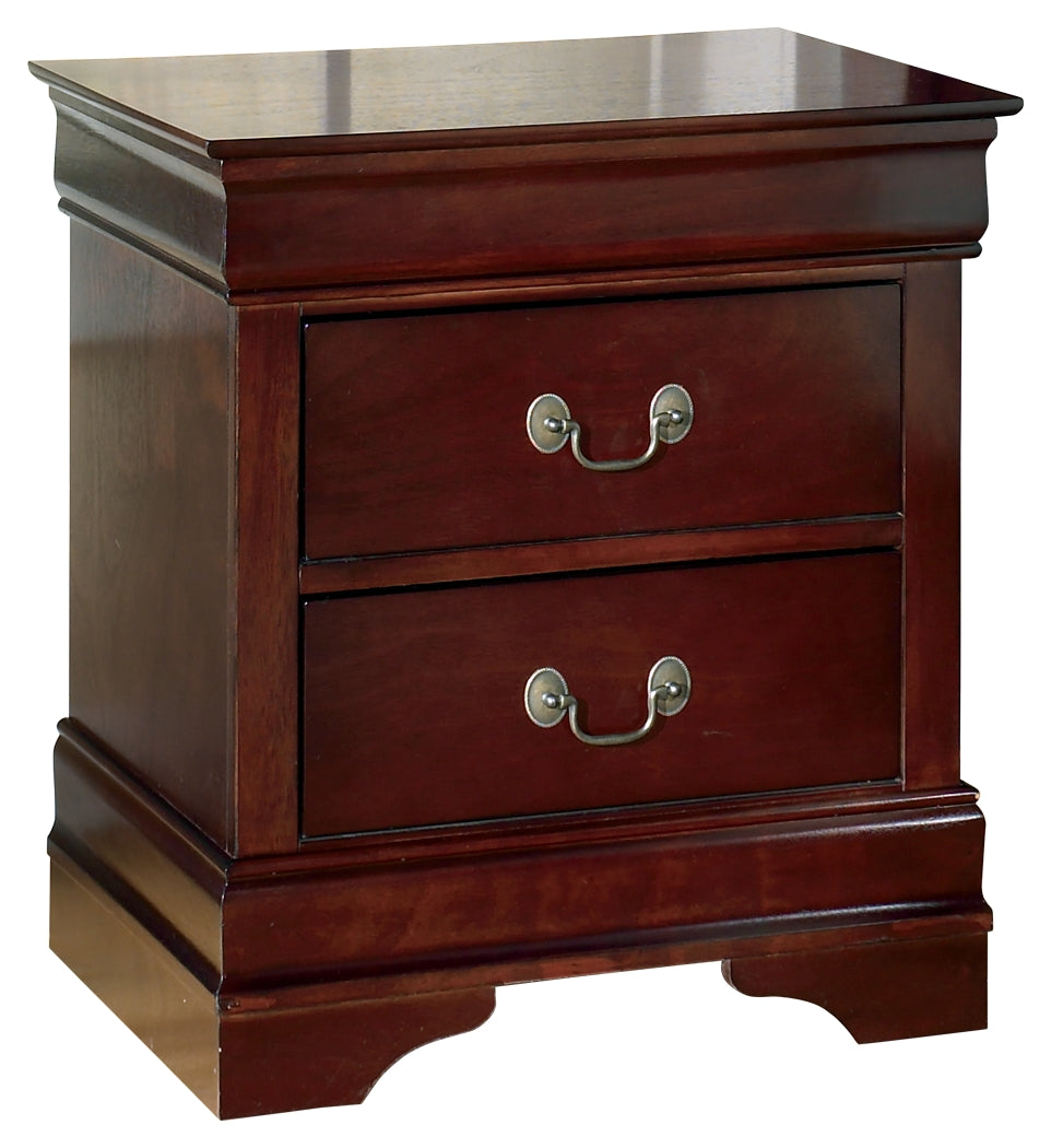 Alisdair Reddish Brown King Sleigh Bedroom Set with Dresser, Mirror and Nightstand